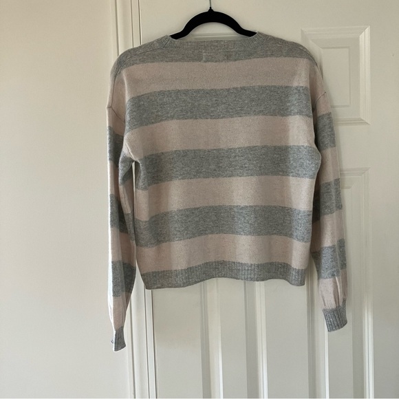 Bella Dahl 100% Cashmere Gray & White Striped Crewneck Sweater (S) - Picture 2 of 6